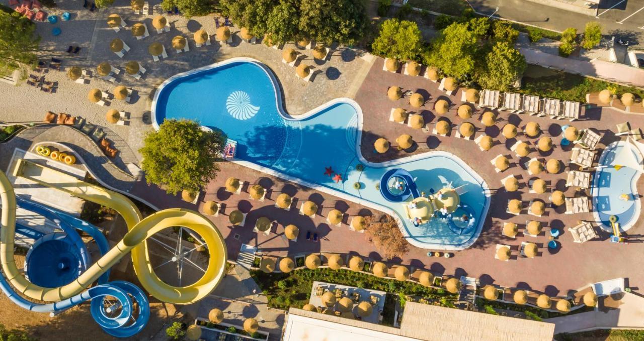 Valamar Amicor Resort Stari Grad  Exterior photo