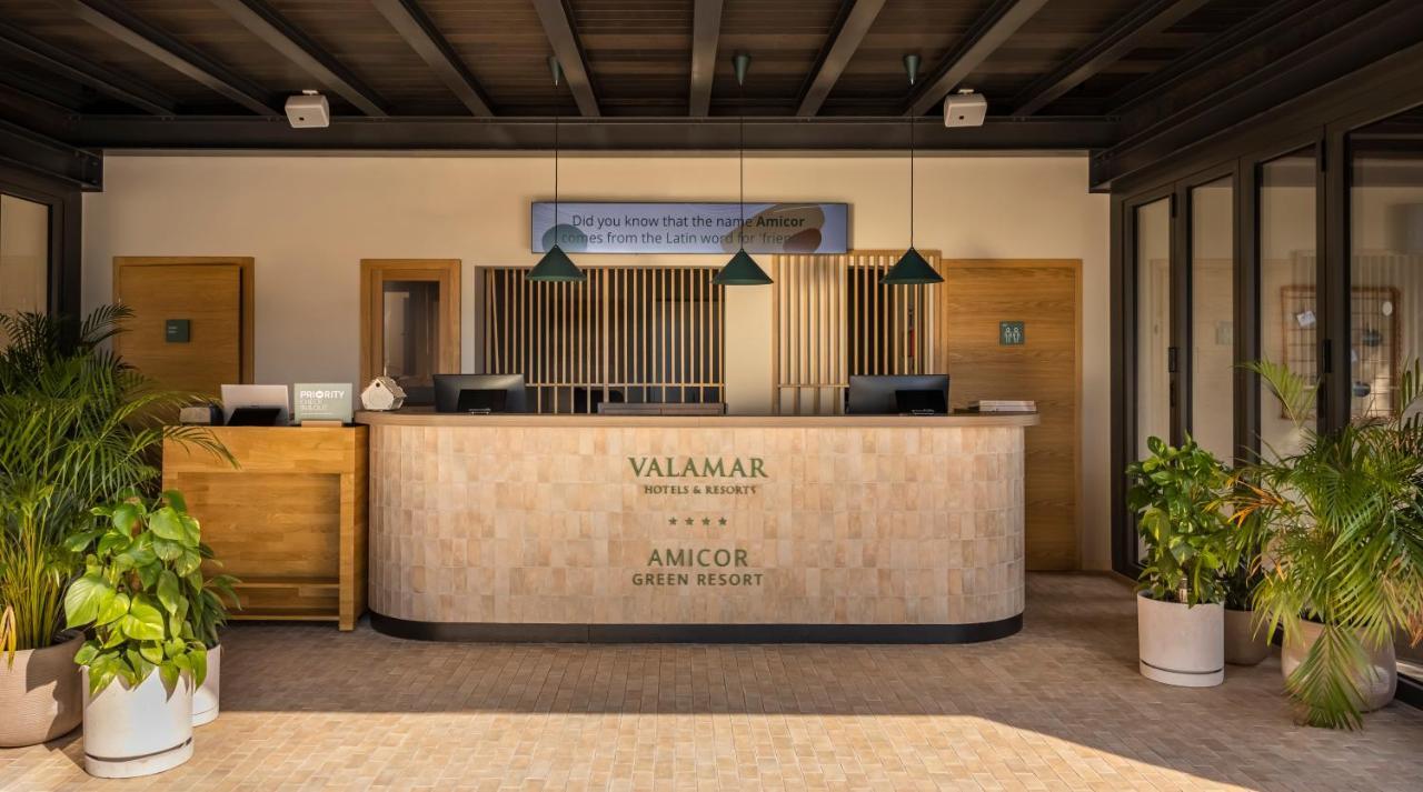 Valamar Amicor Resort Stari Grad  Exterior photo