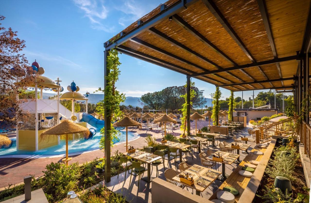 Valamar Amicor Green Resort Stari Grad  Exterior photo