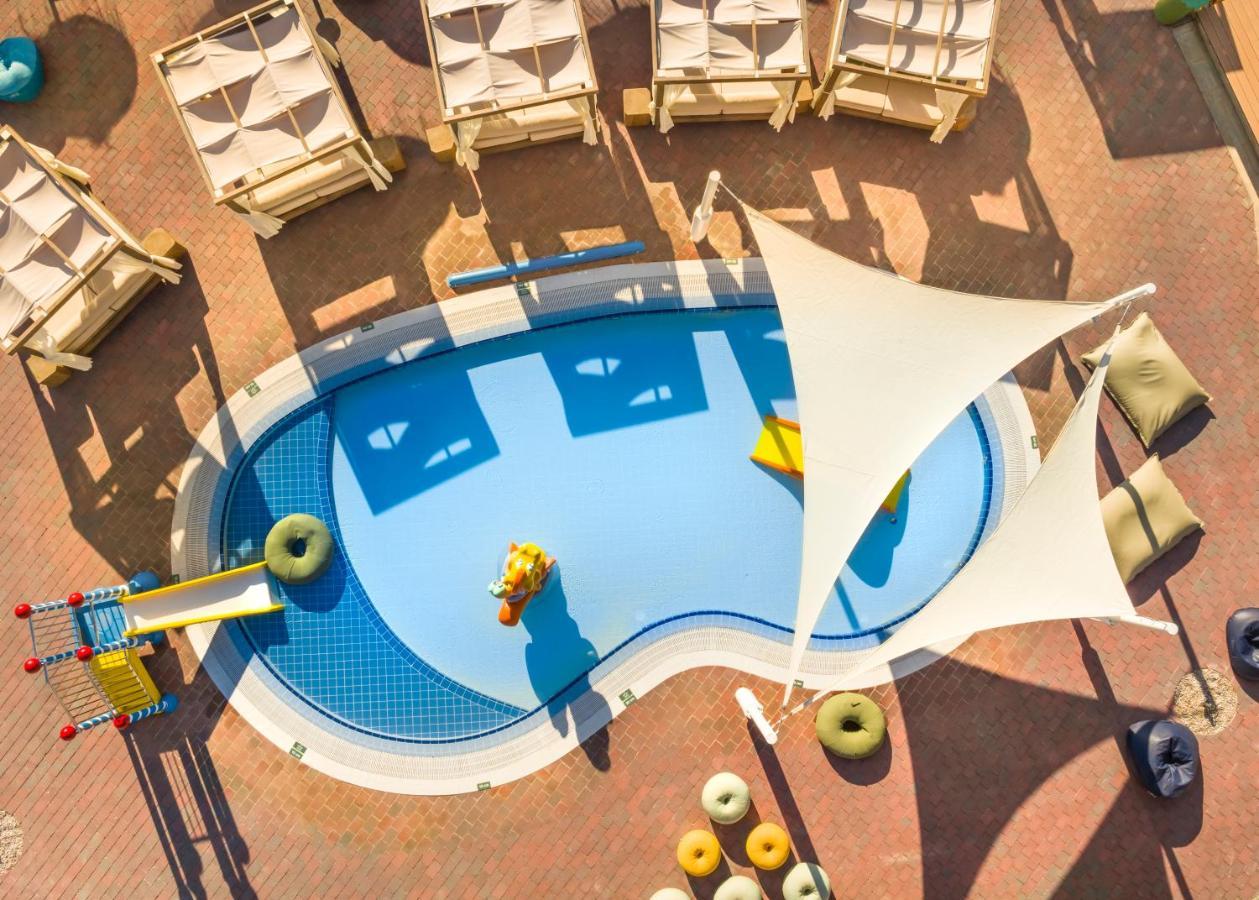 Valamar Amicor Resort Stari Grad  Exterior photo