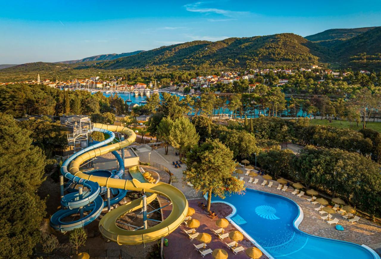 Valamar Amicor Resort Stari Grad  Exterior photo